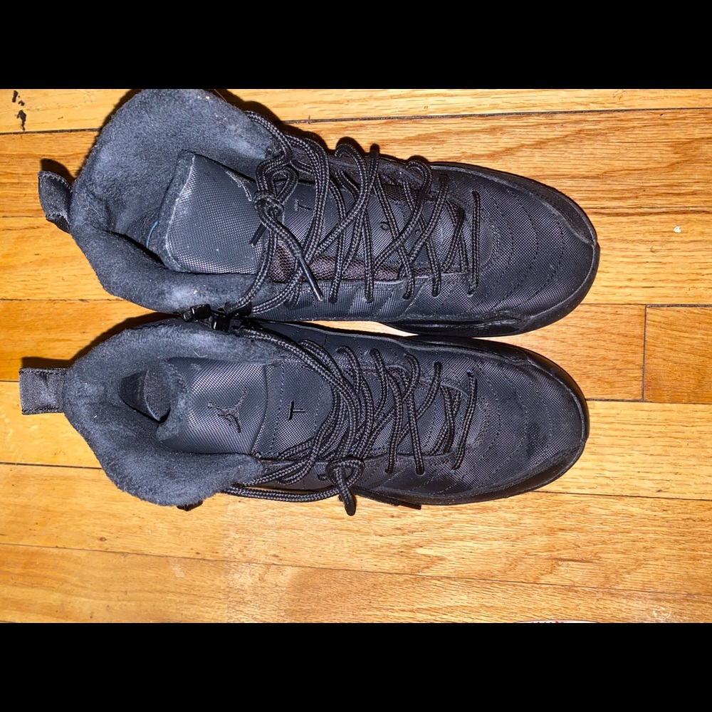 Jordan 12 - Picture 7 of 7